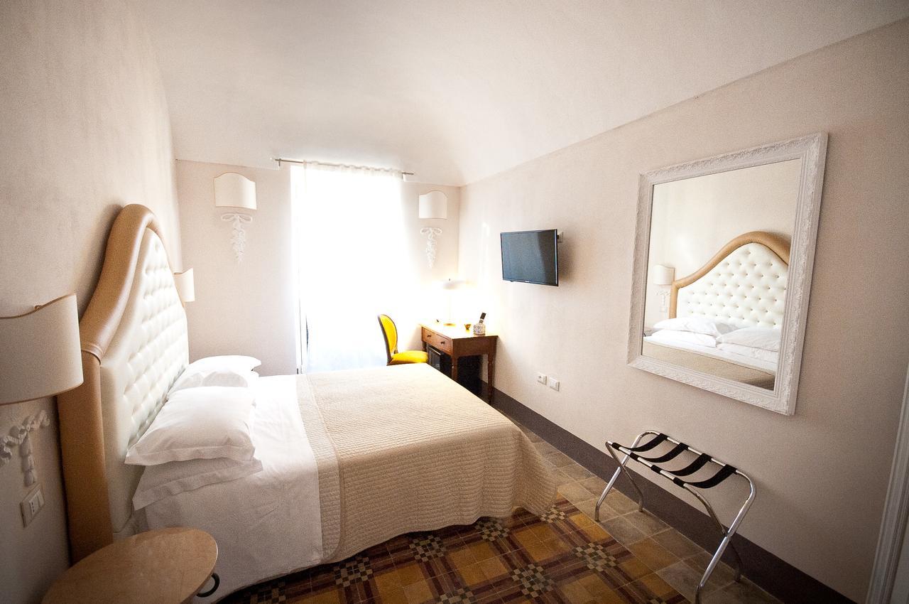 Sveva Rooms โนโต ภายนอก รูปภาพ